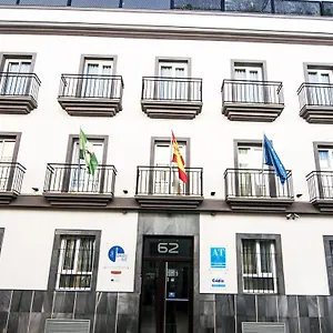 https://apartamentos-plaza-de-la-luz-cadiz-11002.es-andalucia.com